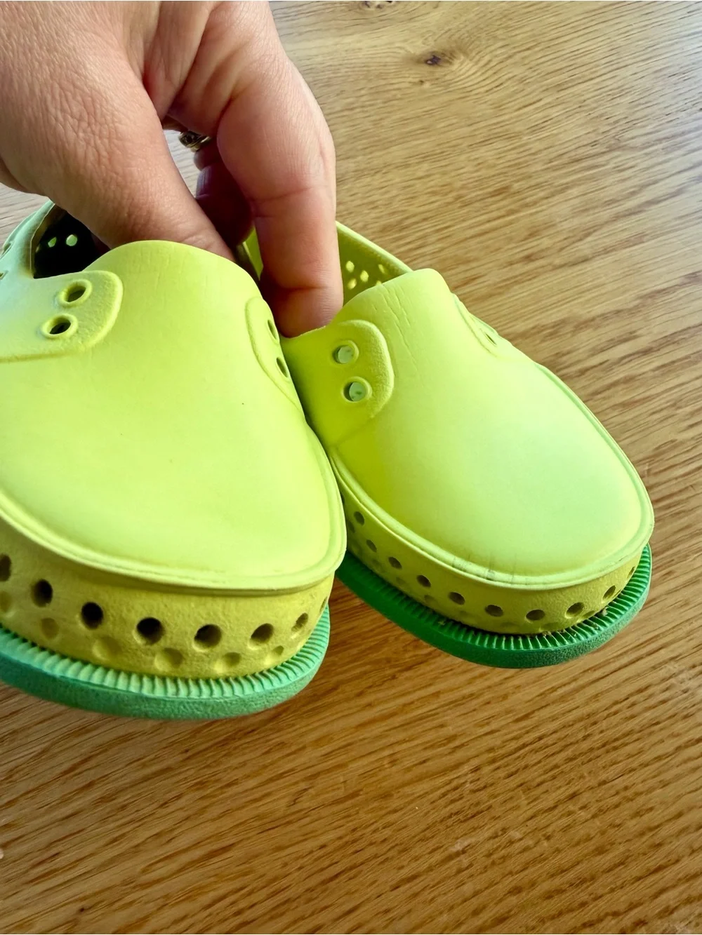 Native Shoes Kids Baby's Lime Green Water Slip-On Loafers!